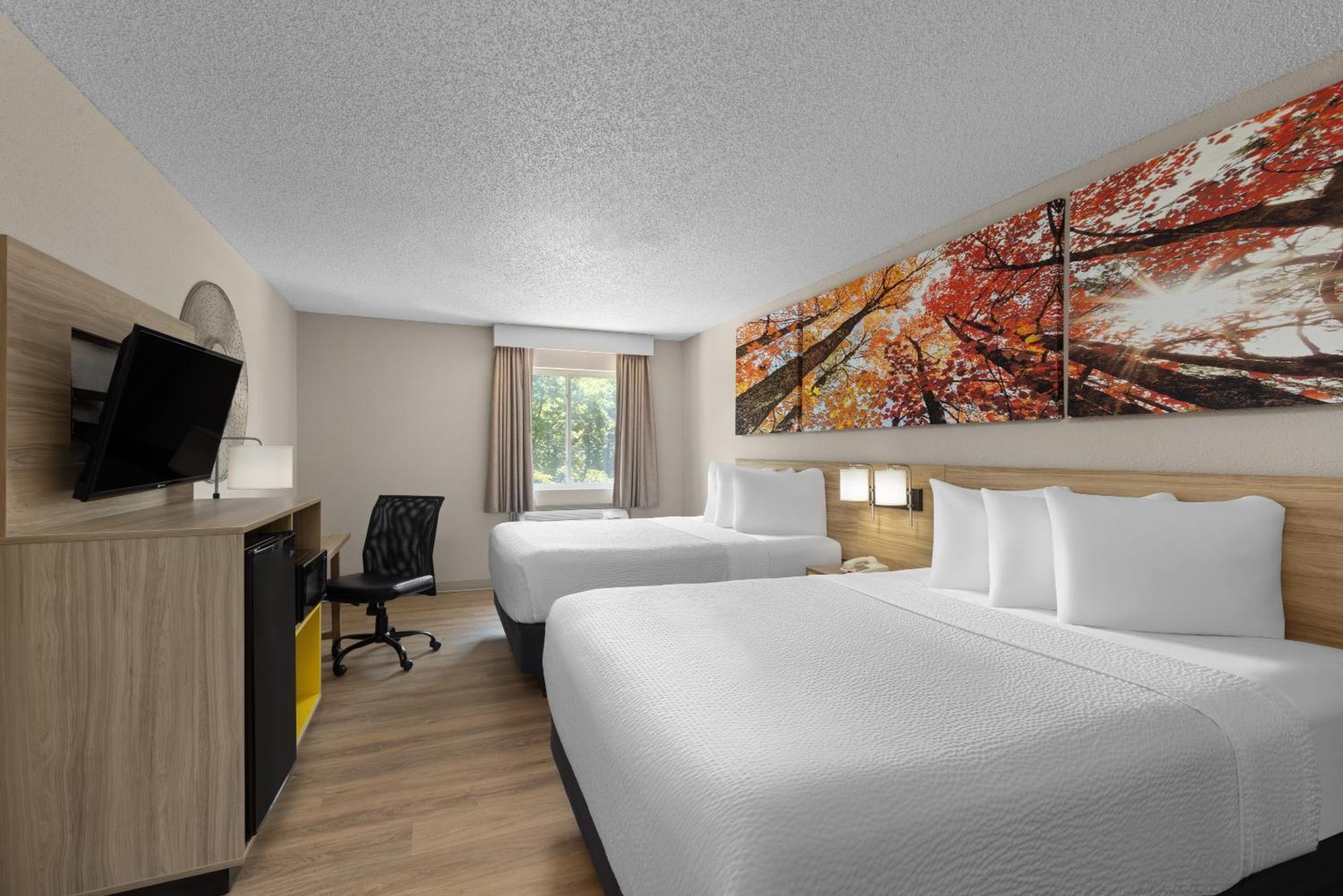 Days Inn By Wyndham Carthage Exteriör bild