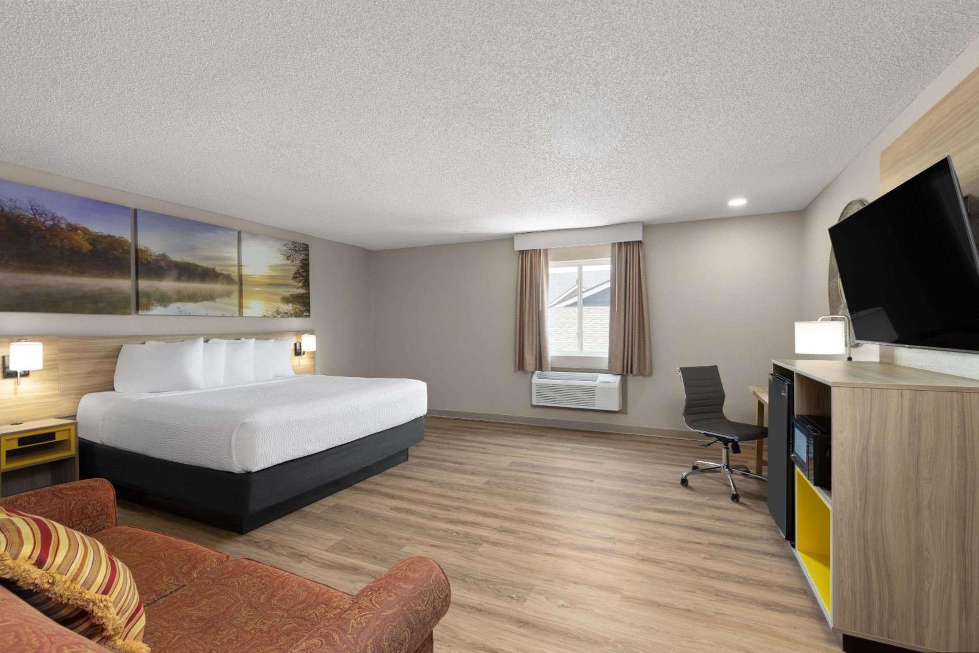 Days Inn By Wyndham Carthage Exteriör bild